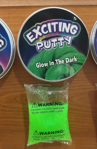 Slime que brilla en la oscuridad