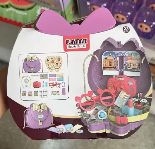 Cartera con accesorios